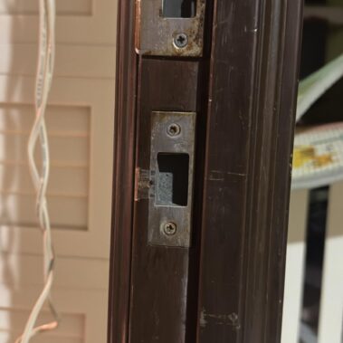 hdb door knob repairs - fix alignment sg